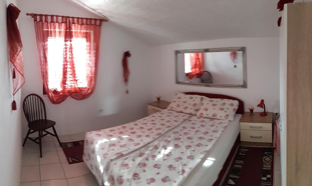 Apartments Maltasic Vir Zewnętrze zdjęcie