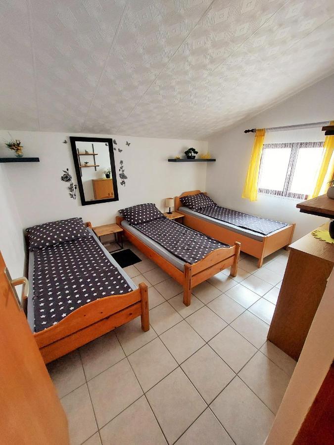 Apartments Maltasic Vir Zewnętrze zdjęcie