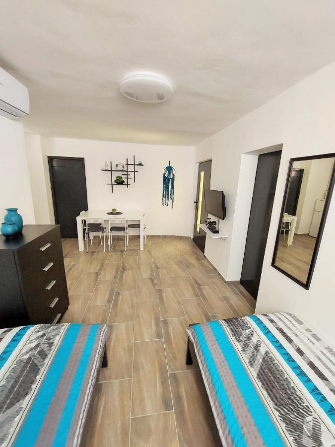 Apartments Maltasic Vir Zewnętrze zdjęcie