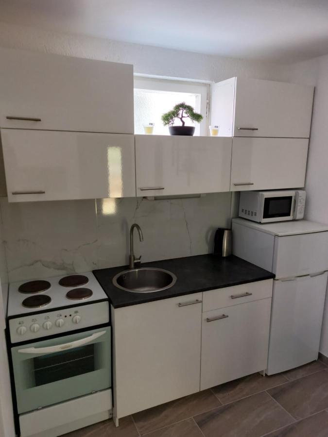 Apartments Maltasic Vir Zewnętrze zdjęcie