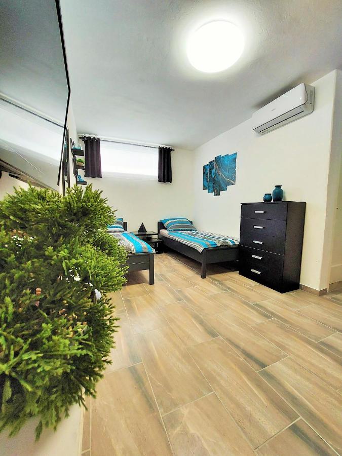 Apartments Maltasic Vir Zewnętrze zdjęcie